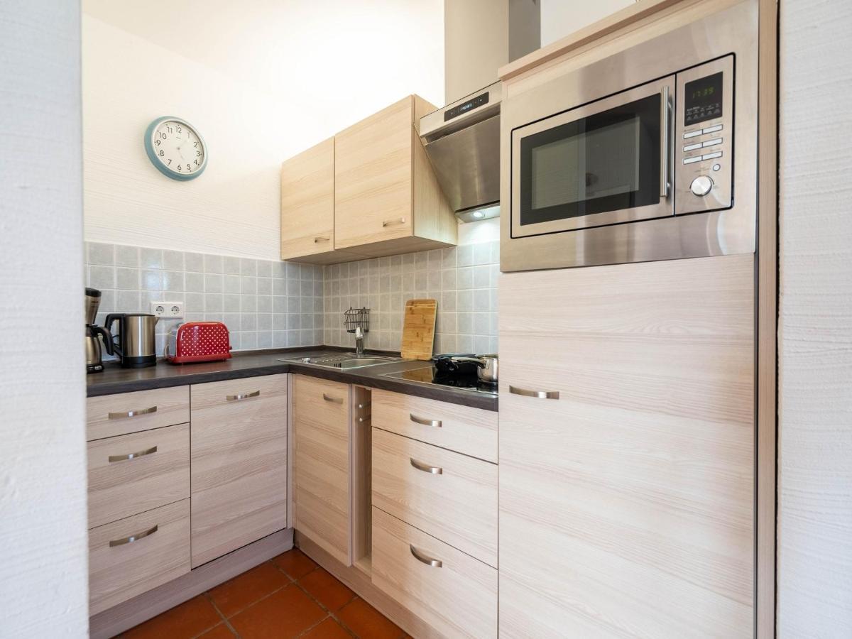 Feriendorf Rugana - Moderne Komfort Ferienwohnung Mit 1 Schlafzimmer C02 Dranske Exterior foto